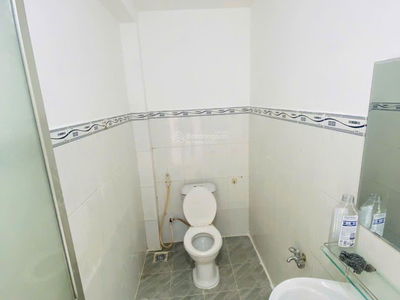 Ha Huy Giap Street, Vietnam Ha Huy Giap Street, Vietnam