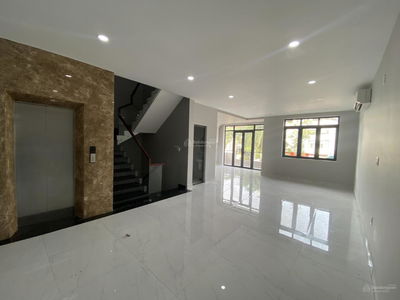 Him Lam Kenh Te, Vietnam Him Lam Kenh Te, Vietnam