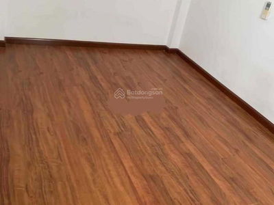 Tan Son Street, Vietnam Tan Son Street, Vietnam