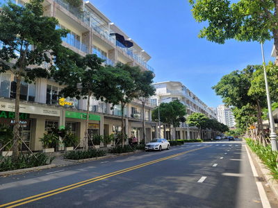 Dai Quang Minh Sala, Vietnam Dai Quang Minh Sala, Vietnam