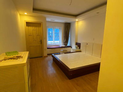 Dong Me Street, Vietnam Dong Me Street, Vietnam