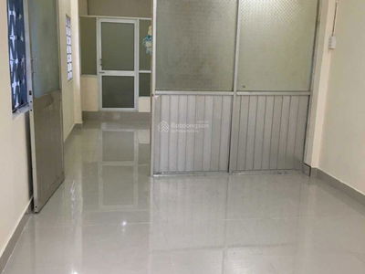 No. 318/5, Vietnam No. 318/5, Vietnam