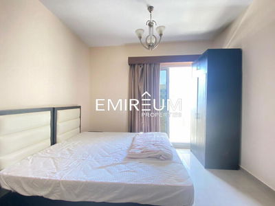 Hanover Square, United Arab Emirates  Hanover Square, United Arab Emirates