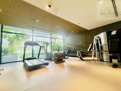 Oxford Boulevard, United Arab Emirates  Oxford Boulevard, United Arab Emirates