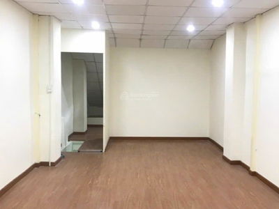 232/3, Vietnam 232/3, Vietnam