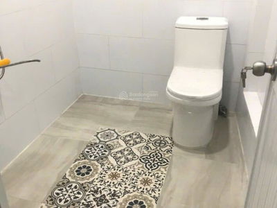 232/3, Vietnam  232/3, Vietnam