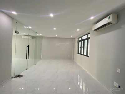 Him Lam Kenh Te, Vietnam  Him Lam Kenh Te, Vietnam