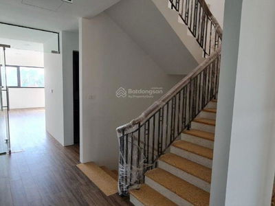 Nghia Do Street, Vietnam Nghia Do Street, Vietnam