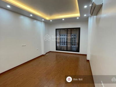 Doc Ngu Street, Vietnam Doc Ngu Street, Vietnam