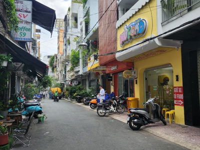 135, Vietnam 135, Vietnam