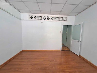 Quang Trung Street, Vietnam Quang Trung Street, Vietnam