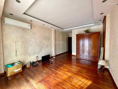 Le Van Sy Street, Vietnam Le Van Sy Street, Vietnam