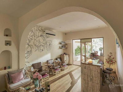 Hai Ba Trung Street, Vietnam Hai Ba Trung Street, Vietnam