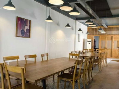 Hai Ba Trung Street, Vietnam Hai Ba Trung Street, Vietnam