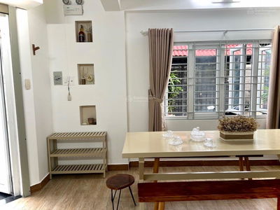 Nguyen Cuu Van Street, Vietnam Nguyen Cuu Van Street, Vietnam