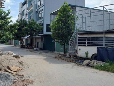 Linh Dam Street, Vietnam Linh Dam Street, Vietnam