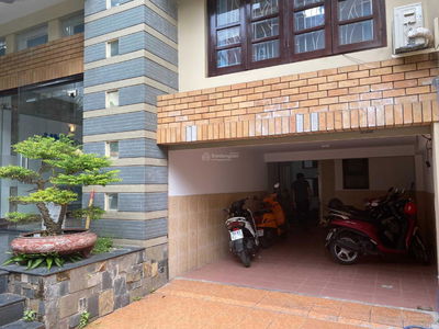 Pho Quang Street, Vietnam Pho Quang Street, Vietnam