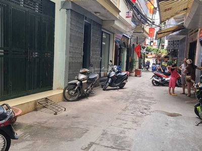 Lane 403/26, Vietnam  Lane 403/26, Vietnam