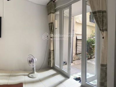 Hoang Van Thu Street, Vietnam Hoang Van Thu Street, Vietnam