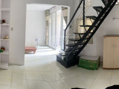 Hoang Van Thu Street, Vietnam  Hoang Van Thu Street, Vietnam