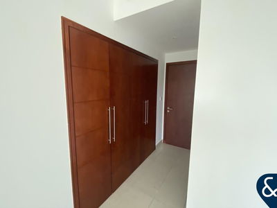 South Ridge 6, United Arab Emirates  South Ridge 6, United Arab Emirates