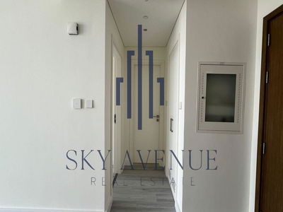 Park Point Building C, United Arab Emirates  Park Point Building C, United Arab Emirates