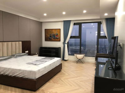 D'. Le Roi Soleil, Vietnam D'. Le Roi Soleil, Vietnam