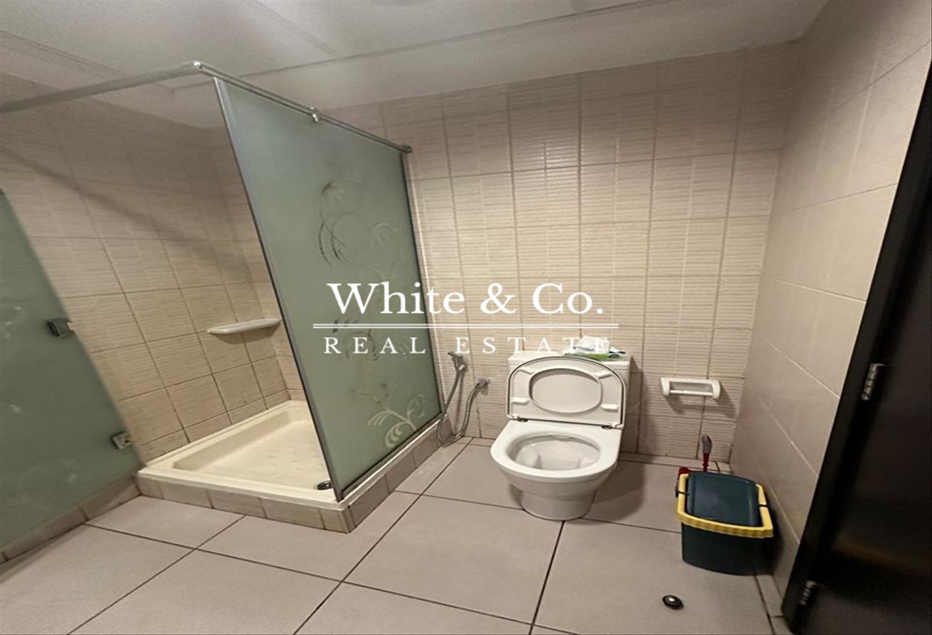 Lake Elucio, United Arab Emirates Lake Elucio, United Arab Emirates