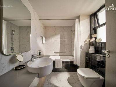 Zenith, Vietnam Zenith, Vietnam