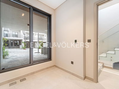 MAG Eye, United Arab Emirates  MAG Eye, United Arab Emirates