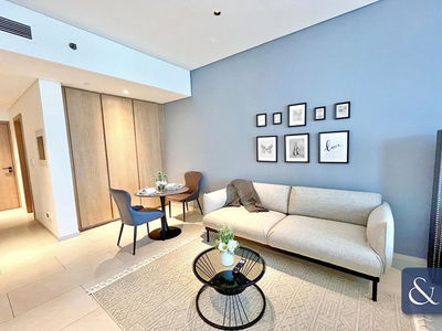 Marquise Square Tower, United Arab Emirates  Marquise Square Tower, United Arab Emirates