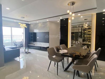 Sunrise City, Vietnam Sunrise City, Vietnam