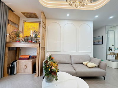 The Golden Palm Le Van Luong, Vietnam The Golden Palm Le Van Luong, Vietnam