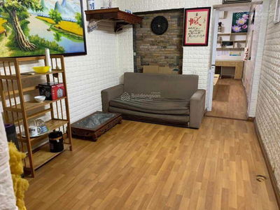 Nguyen Hong Street, Vietnam Nguyen Hong Street, Vietnam