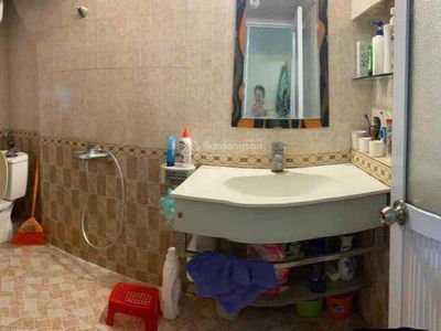 Nguyen Hong Street, Vietnam Nguyen Hong Street, Vietnam