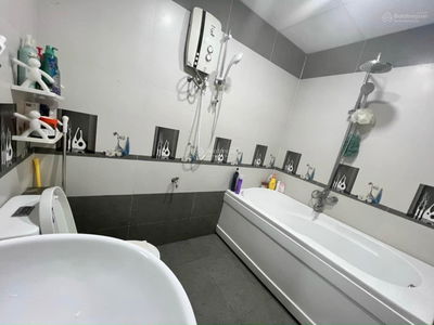 Vinh Diem Trung, Vietnam Vinh Diem Trung, Vietnam