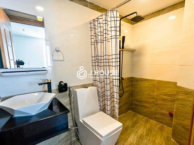 Nguyen Ba Huan street, Vietnam Nguyen Ba Huan street, Vietnam