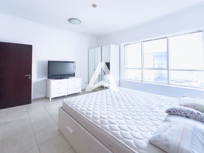 Lake Allure, United Arab Emirates  Lake Allure, United Arab Emirates