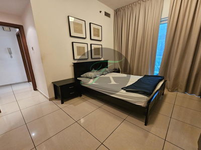 Marina Pinnacle, United Arab Emirates  Marina Pinnacle, United Arab Emirates