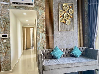 River Gate, Vietnam River Gate, Vietnam