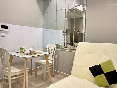 River Gate, Vietnam River Gate, Vietnam