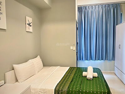 River Gate, Vietnam River Gate, Vietnam