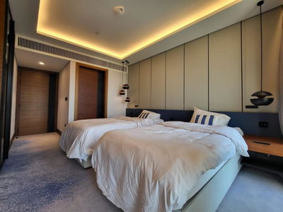 Caesars Bluewaters Dubai