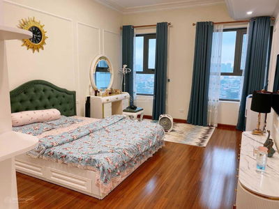 Dreamland Bonanza, Vietnam Dreamland Bonanza, Vietnam