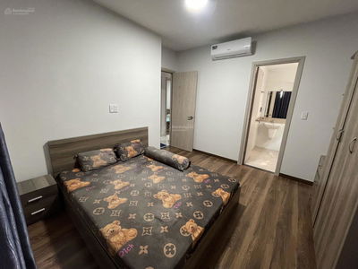 Charm City, Vietnam Charm City, Vietnam