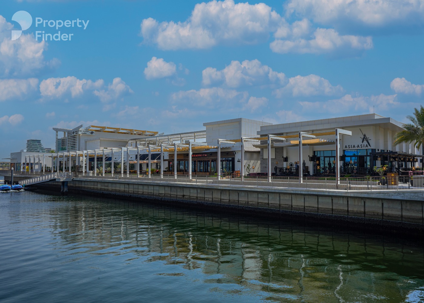 Waters Edge, United Arab Emirates Waters Edge, United Arab Emirates