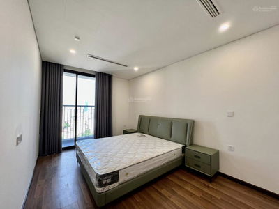 Rose Town, Vietnam Rose Town, Vietnam