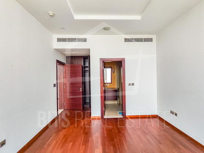 Amber, United Arab Emirates  Amber, United Arab Emirates