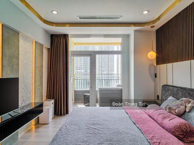 Galaxy 9, Vietnam Galaxy 9, Vietnam