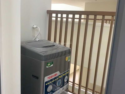 Topaz Twins, Vietnam  Topaz Twins, Vietnam